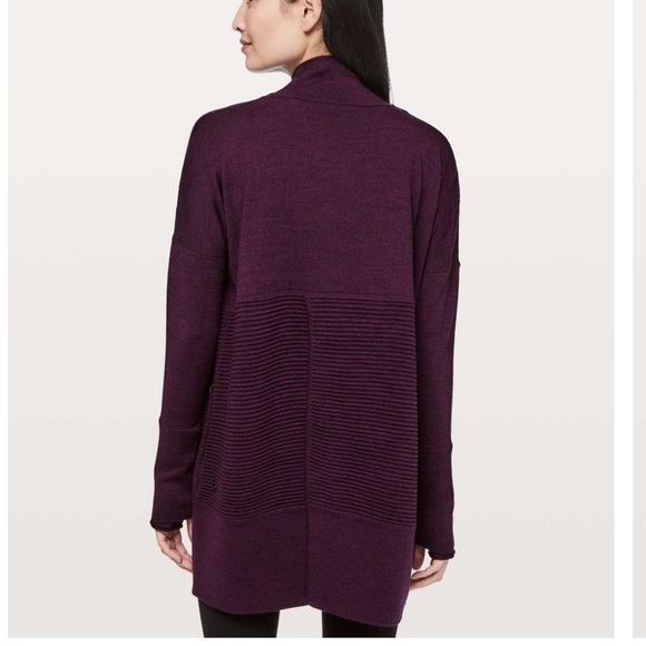 LULULEMON sit in lotus wrap - Picture 5 of 6